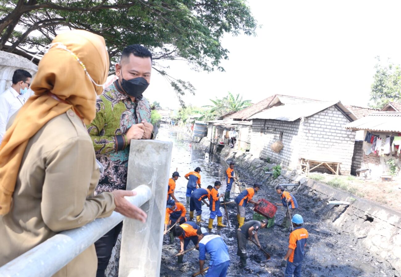 Gus Yani Sesalkan Adanya Tumpukan Sampah Liar Saat Sidak Rumah Pompa Air Pengendali Banjir
