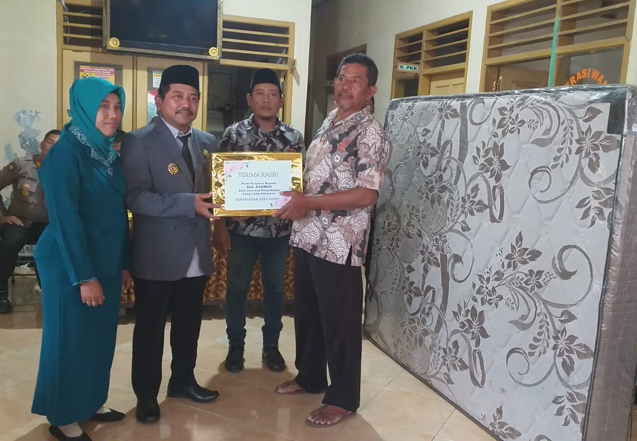 Pesan Kades Dapet dan Camat Balongpanggang Saat Pelantikan Perangkat Desa