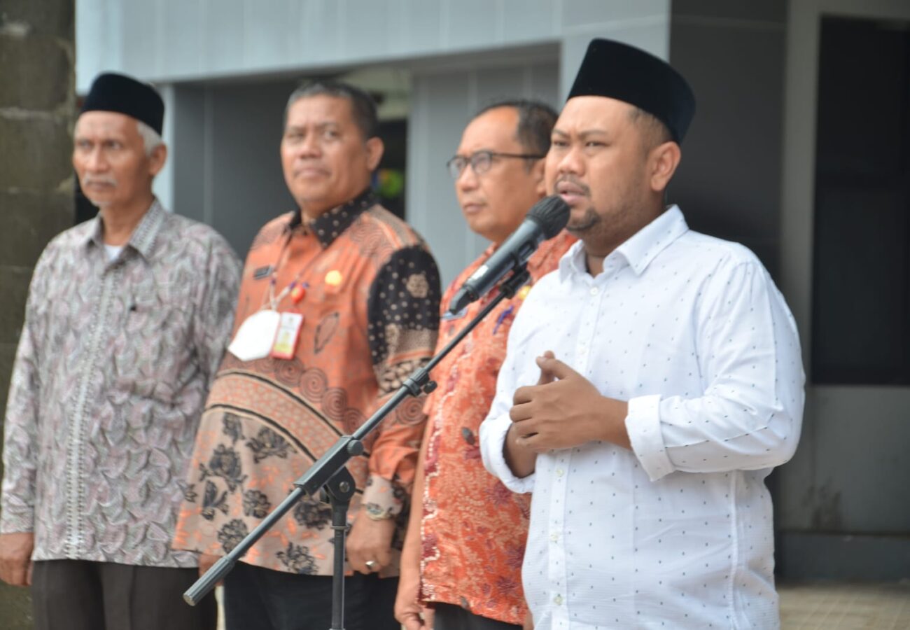 Dilepas Bupati Fandi Akhmad Yani dan Sekda Washil, Misi Kemanusiaan Masyarakat Gresik Untuk Cianjur Berangkat Hari Ini