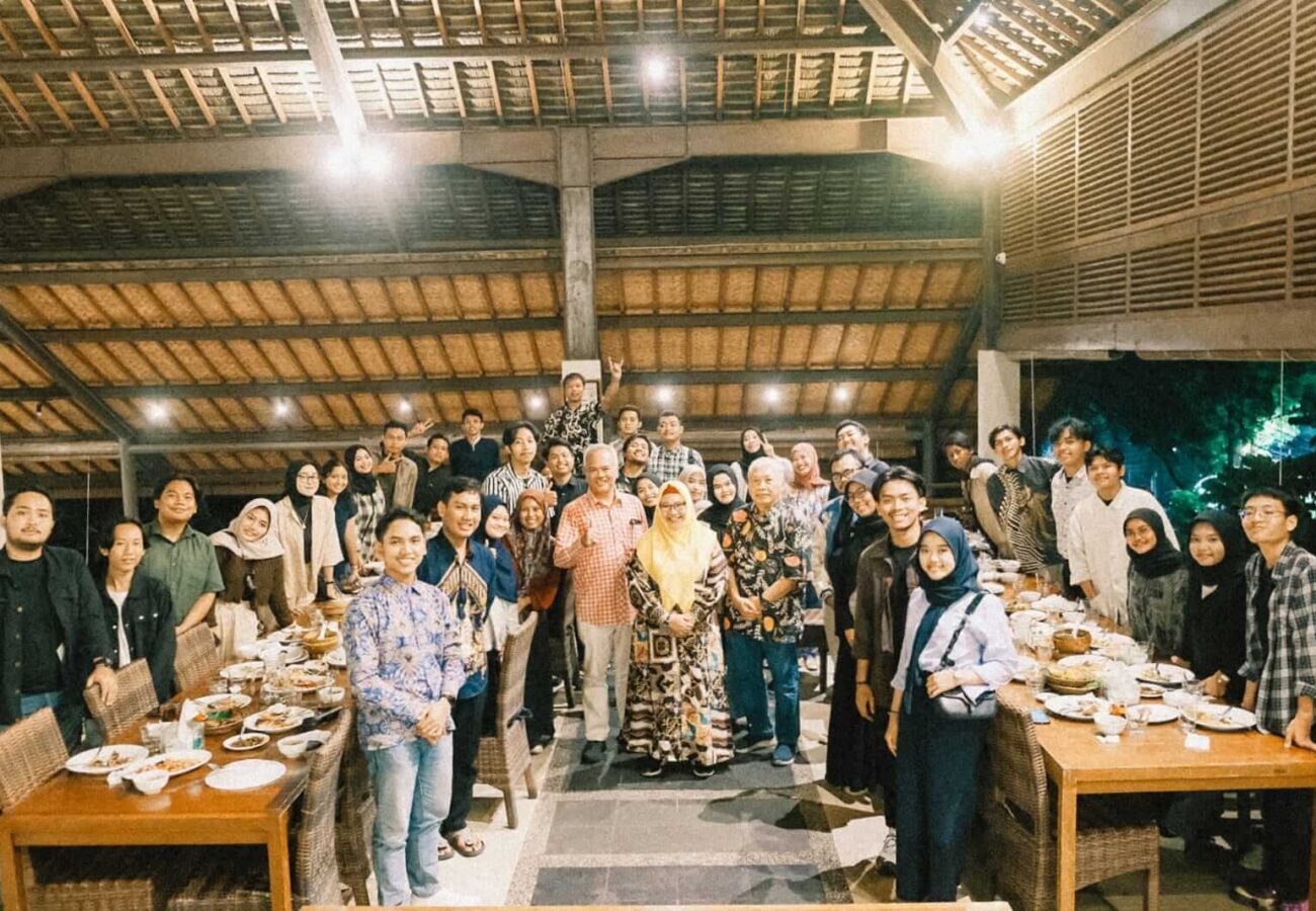 Ngobrol Santai Bareng Bu Min, Dorong Ide Segar dan Ajak Kolaborasi Anak Muda Majukan Gresik Bersama