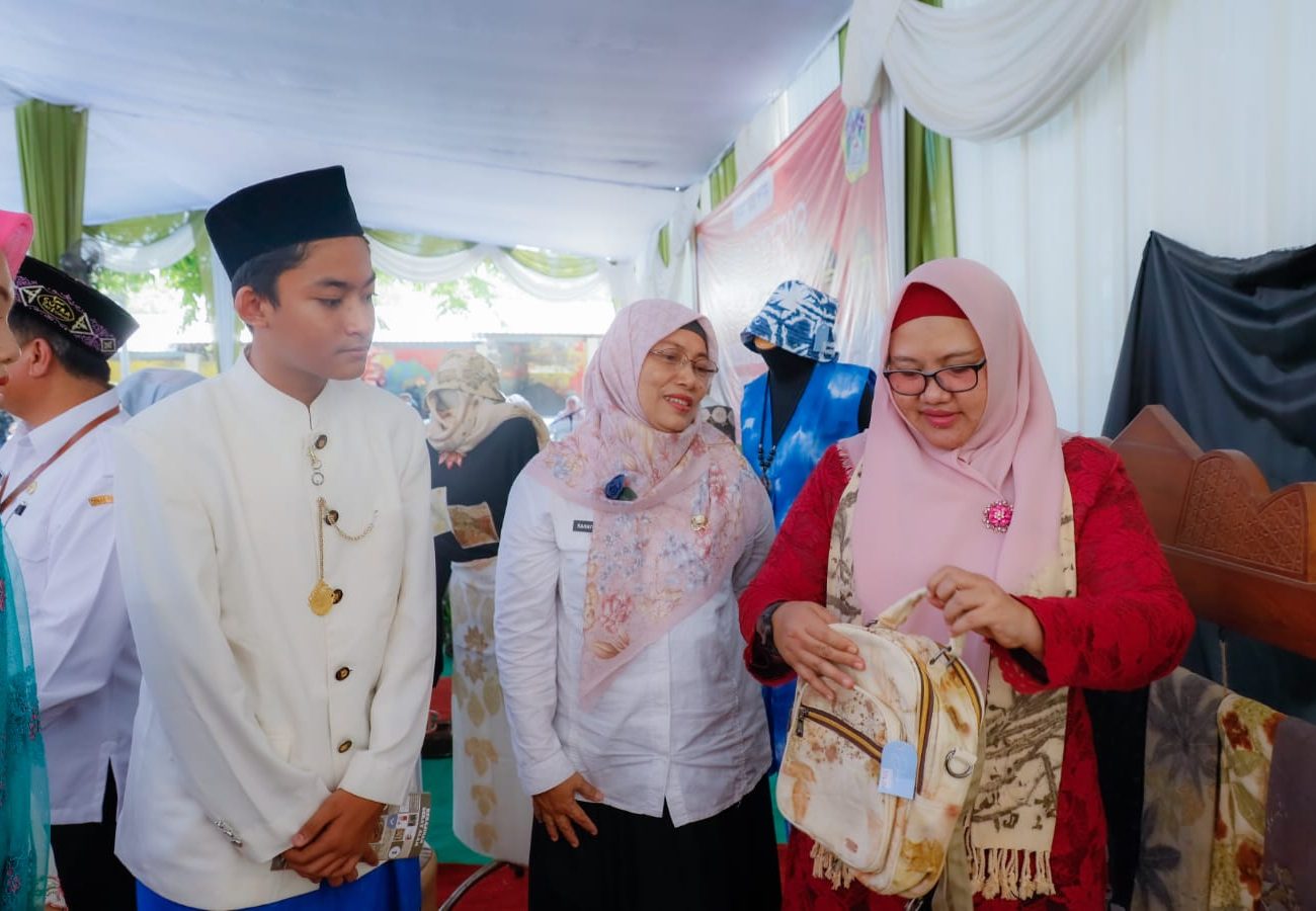 Wabup Harapkan Dapat Membuka Wawasan Inovasi Para Siswa SMP dengan Sinau Bareng