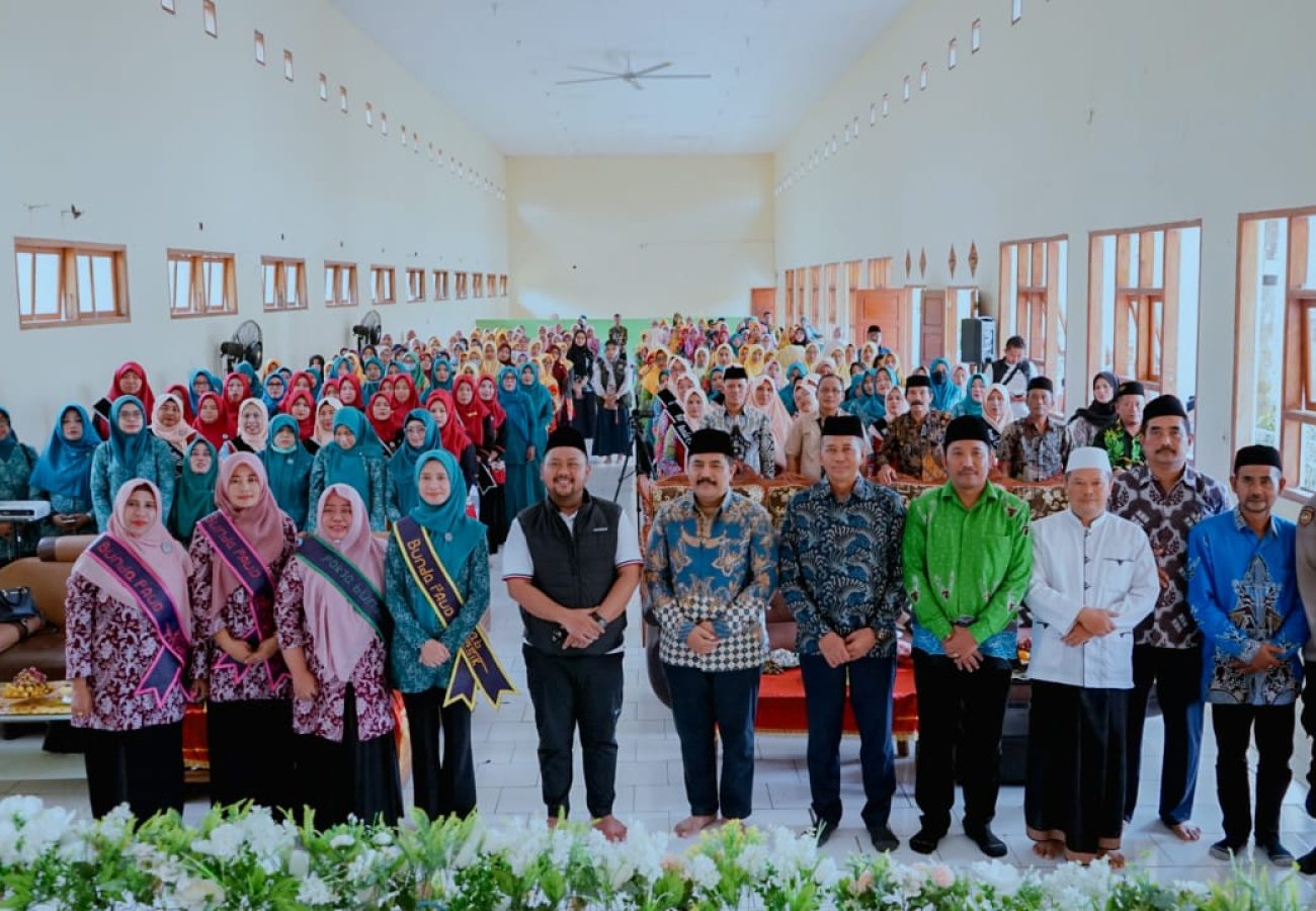 Di Pulau Bawean Bupati Gresik Ajak Sukseskan Program Transisi PAUD – SD/MI Dengan Inovasi Pembelajaran Menyenangkan