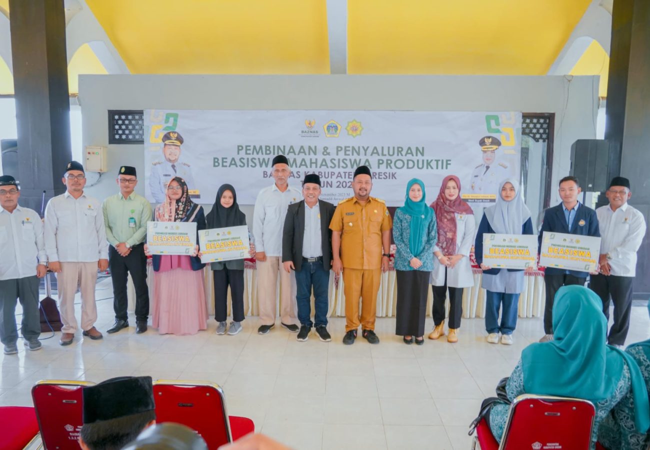 Sambut Generasi Emas 2045, Baznas Gresik Salurkan Ratusan Juta Rupiah Untuk Beasiswa Mahasiswa Produktif