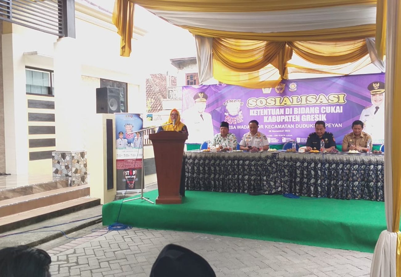 Wabup Gresik Hj. Aminatun Habibah Himbau Masyarakat Untuk Kenali dan Perangi Rokok Ilegal