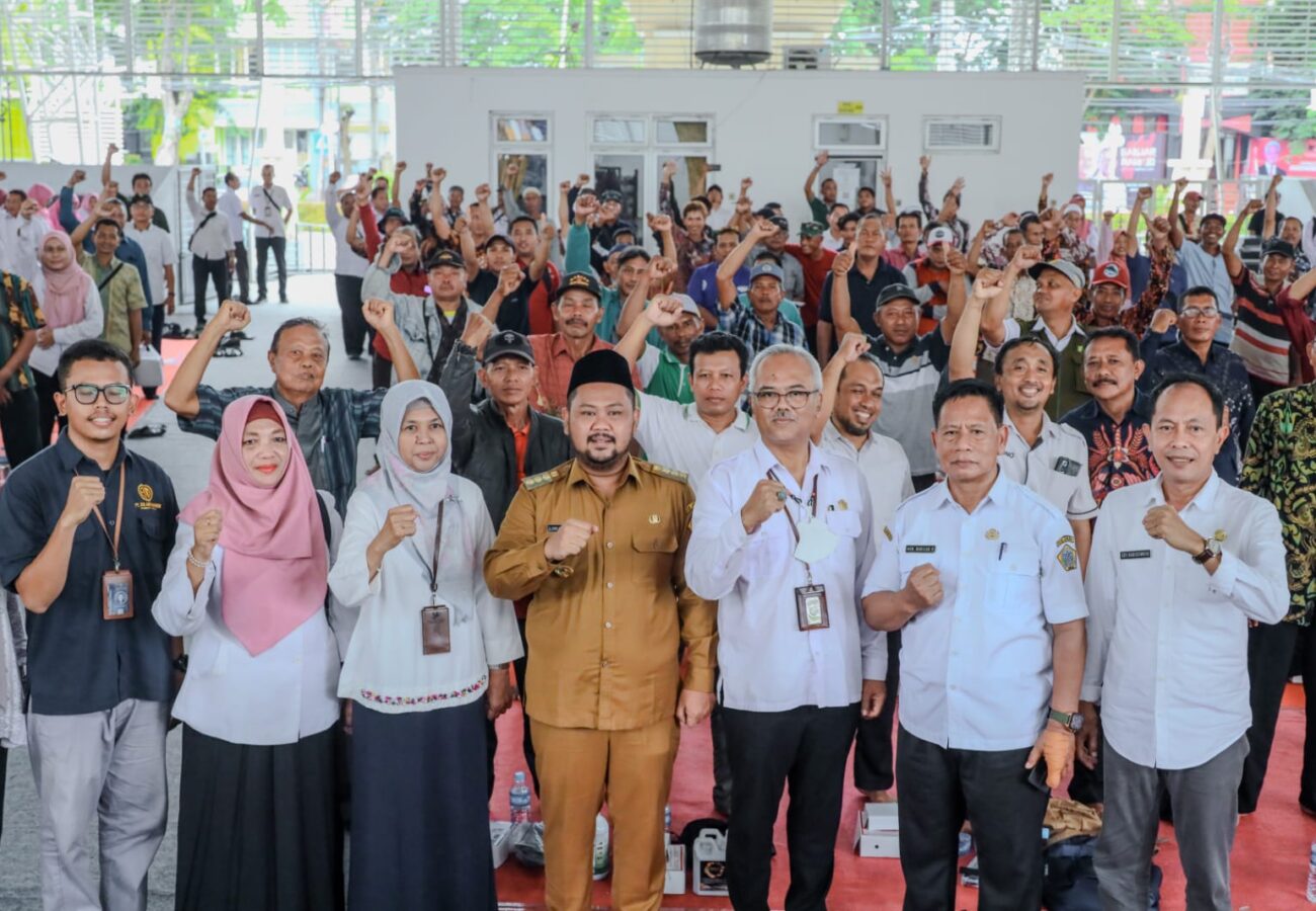 Tingkatkan Produktifitas Pangan, Bupati Gresik Gus Yani Sosialisasikan Bantuan Pupuk Organik Cair dan Hayati Cair