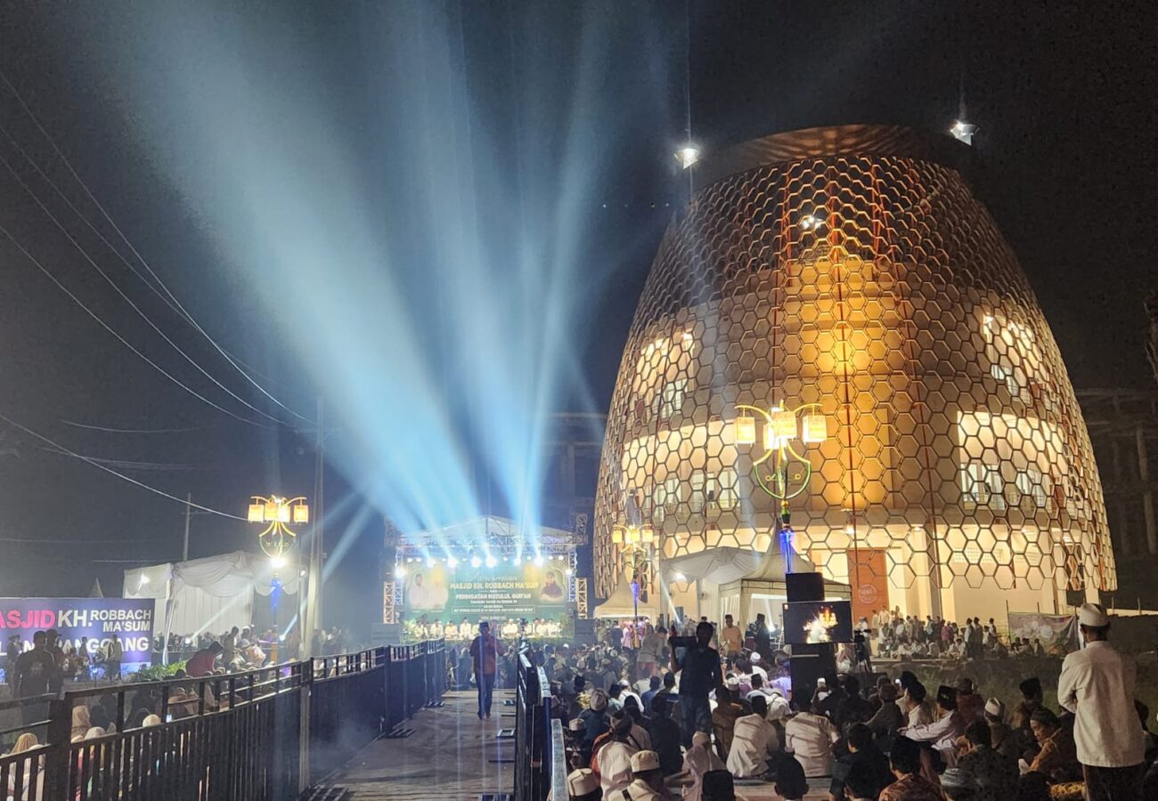 Bupati Fandi Akhmad Yani Harapkan Masjid KH. Robbach Ma’sum Jadi Simbol dan Kebanggaan Masyarakat