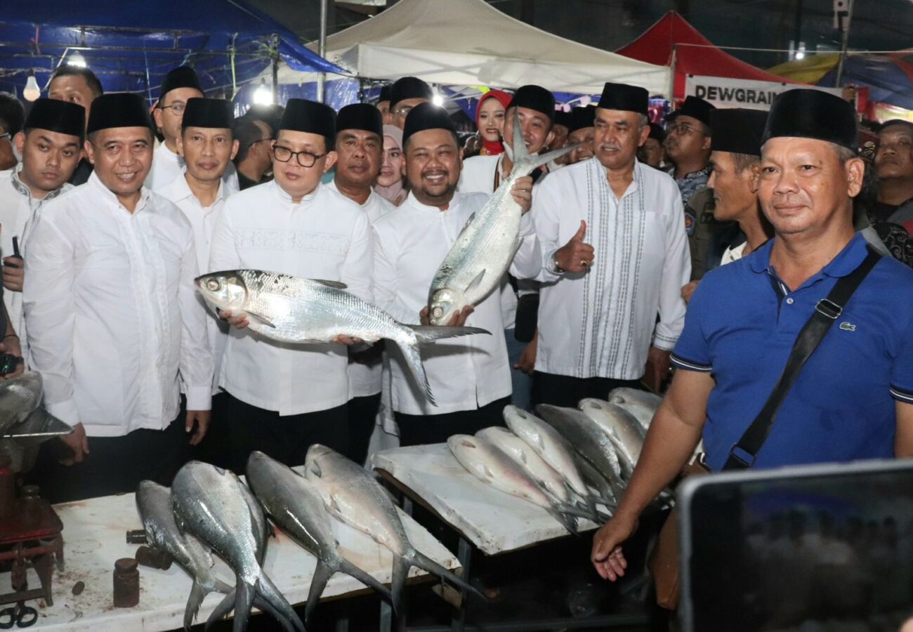 Pasar Bandeng Merupakan Tradisi Warisan Turun Temurun Sejak  Eranya Mbah Sunan Giri