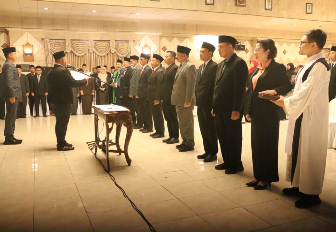 Persetujuan Mendagri Turun, Bupati Gresik Lantik Kembali 143 Pejabat 