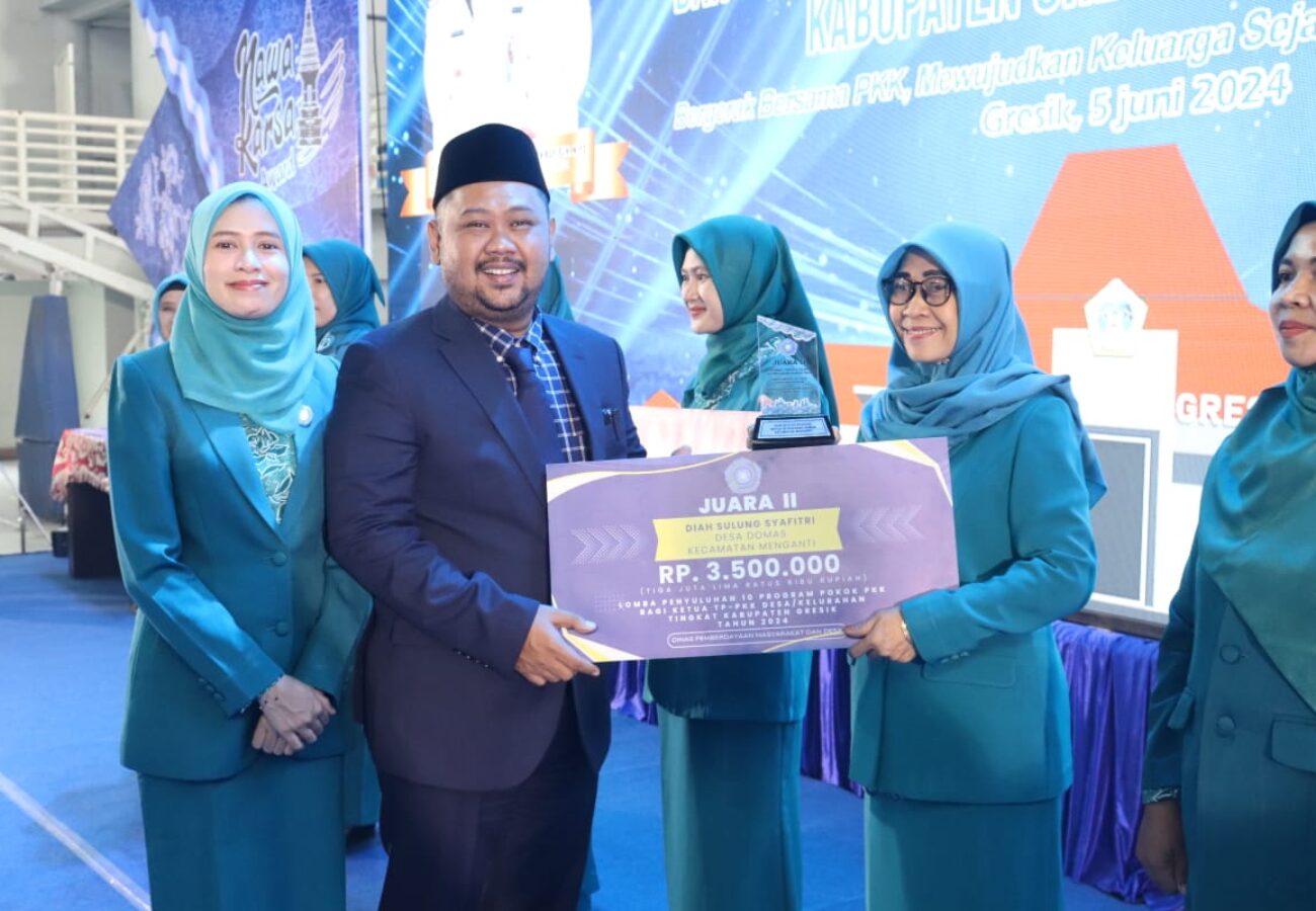 Hadiri Peringatan Hari Kesatuan Gerak PKK Kabupaten Gresik, Bupati Yani Tugaskan PKK Fokus Selesaikan Stunting