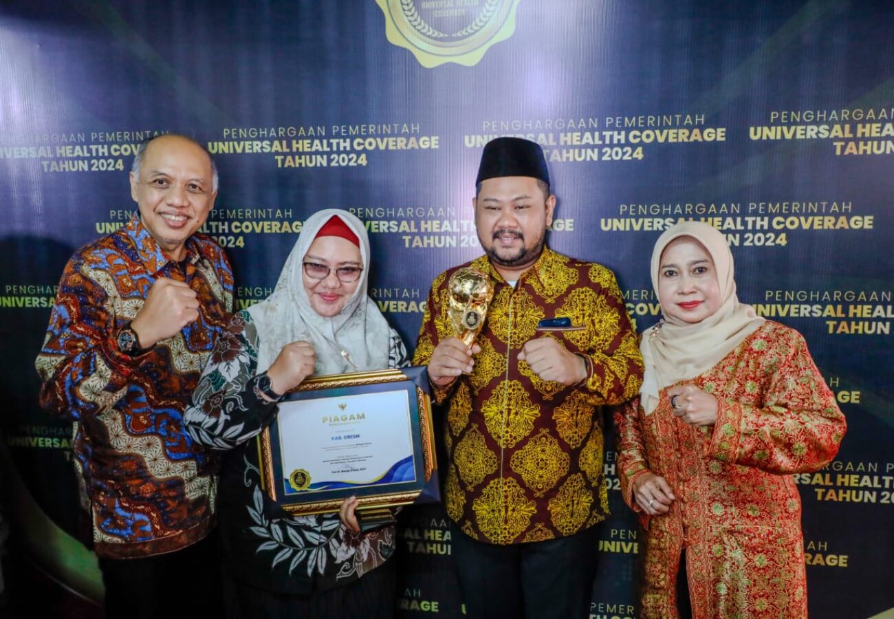 Pemkab Gresik Raih UHC Award Tingkat Utama, Keberhasilan Lampaui Target Kepesertaan JKN