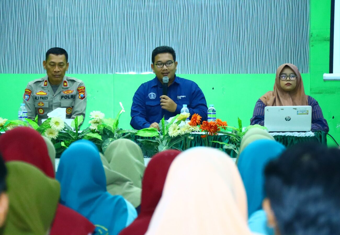 Polres Gresik Gelar Sosialisasi di Sekolah, Siapkan Generasi Muda yang Tangguh dan Bijak