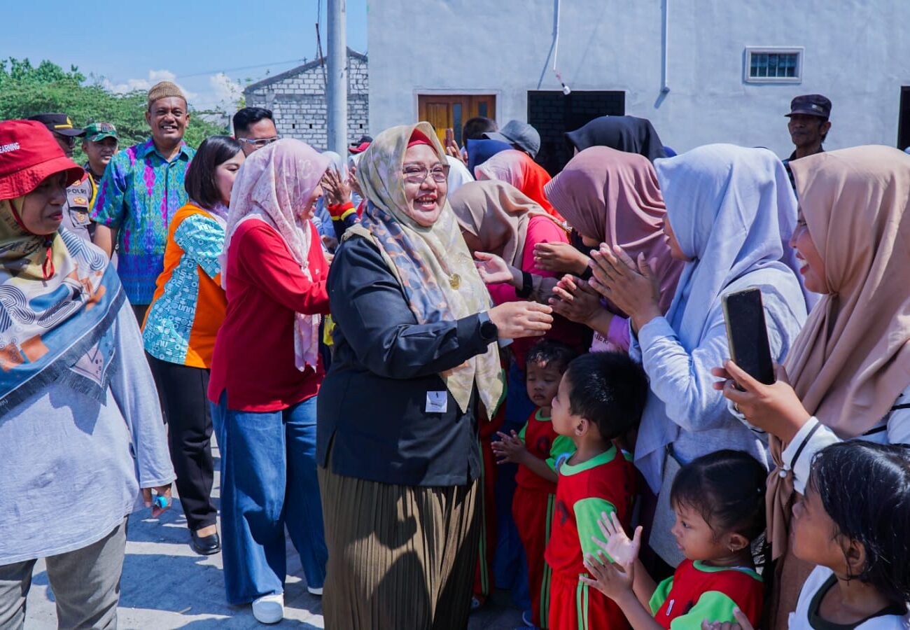 Serah Terima CSR Biopori, Plt Bupati Gresik Bu Min Sebut Solusi Atasi Sampah Organik