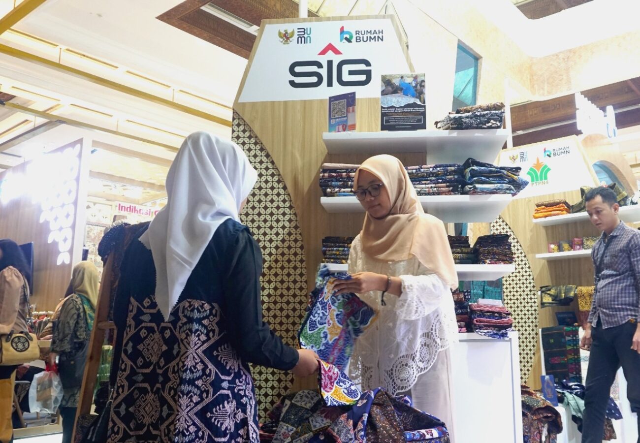 SIG dan Rumah BUMN Dorong UMKM Berkembang, Ajak Masyarakat Dukung Produk Lokal di Pameran INACRAFT 2025
