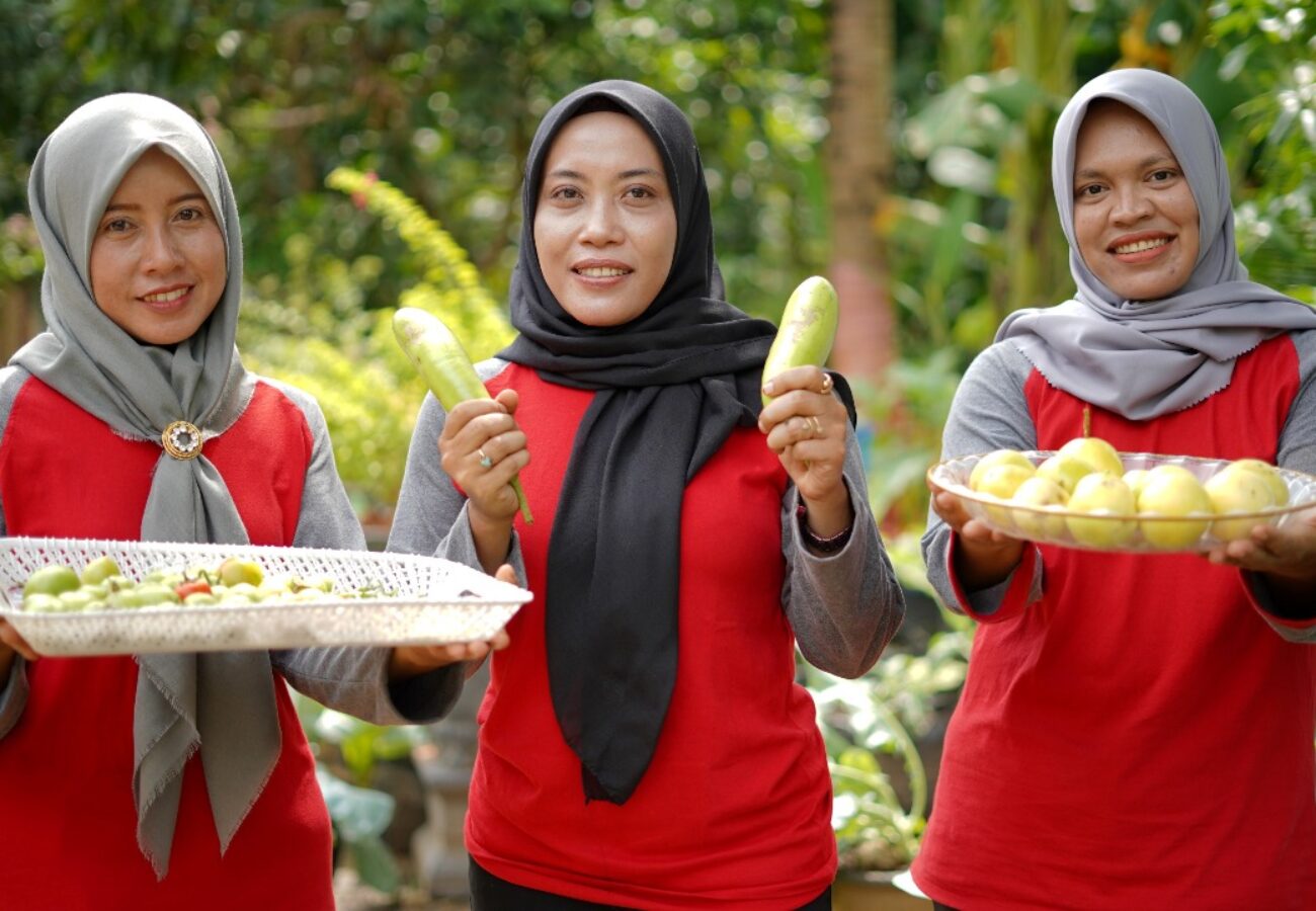 Wow, Berdayakan 879 Perempuan, Program Bumi Kartini SIG Ubah Limbah Ternak Sapi Jadi Sumber Peningkatan Ekonomi Masyarakat