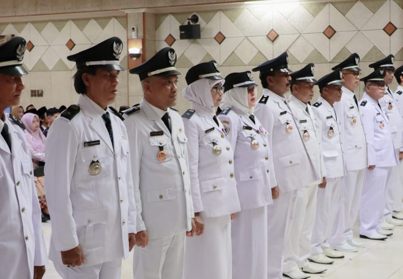 Jalankan Edaran Mendagri, Bupati Fandi Akhmad Yani Kukuhkan 14 Kepala Desa