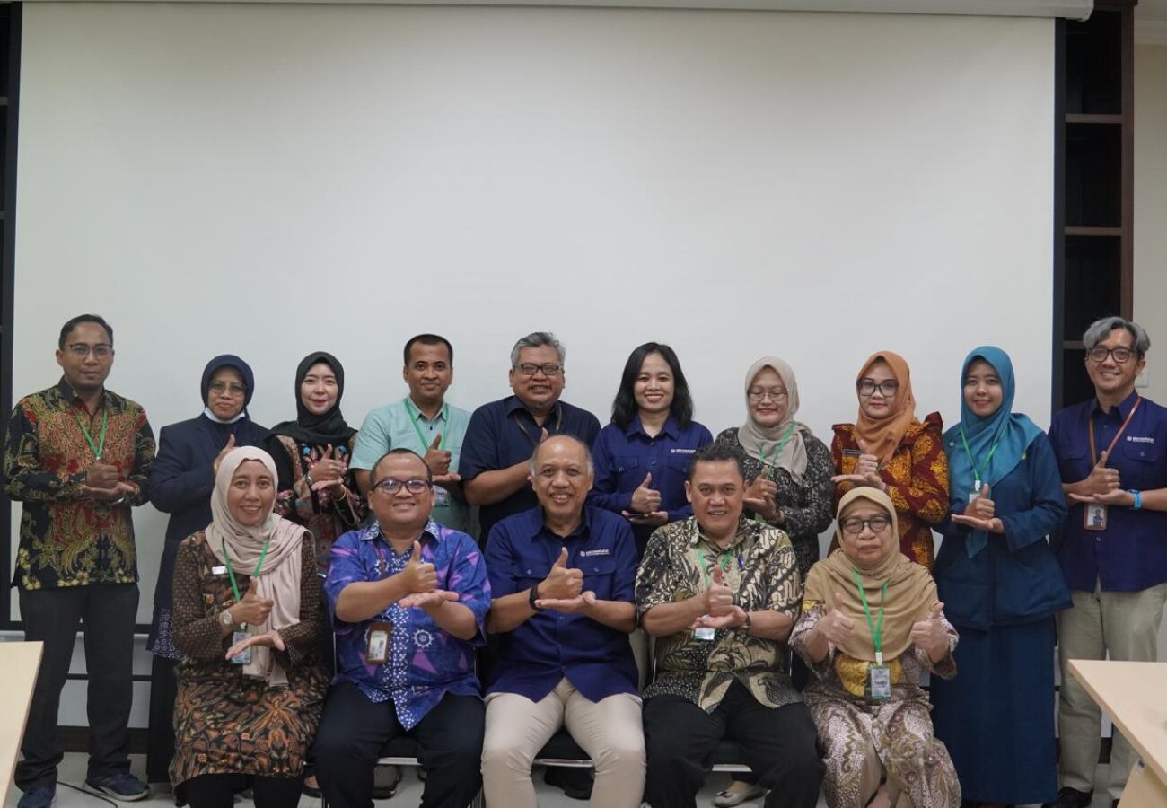 BPJS Kesehatan Gresik Beri Penghargaan 8 Fasilitas Kesehatan Berkomitmen Tahun 2025