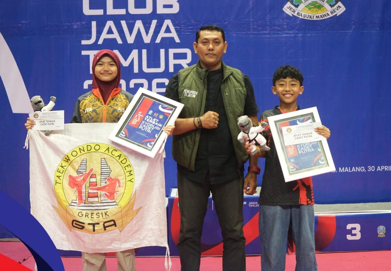 Gresik Taekwondo Academy Raih Juara Umum 2 di Kejurprov Jatim 2026