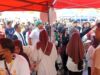 Ratusan Warga Penuh Suka Cita Antre 1000 Porsi MBG Gratis dari UMKM Gresik